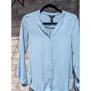 H&M Light Blue Buttondown Tunic Top Blouse Size 2 Small EUC